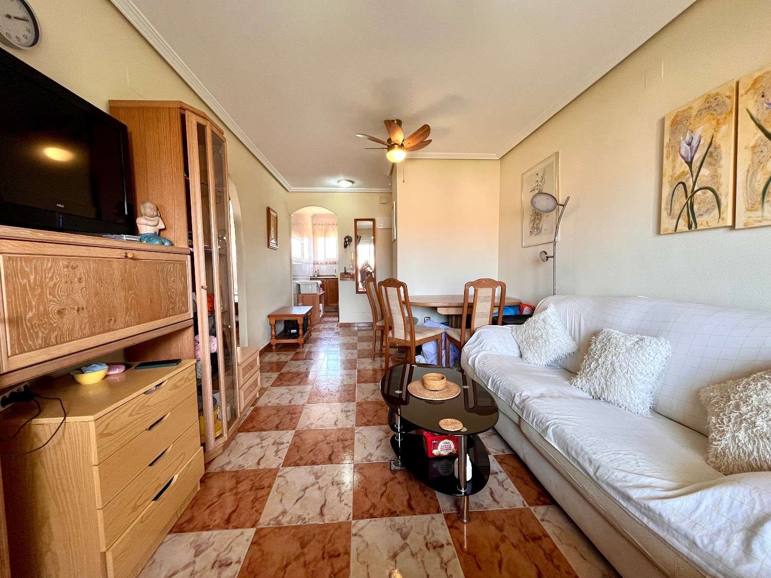 Apartamento de 2 dormitorios en venta en La Zenia