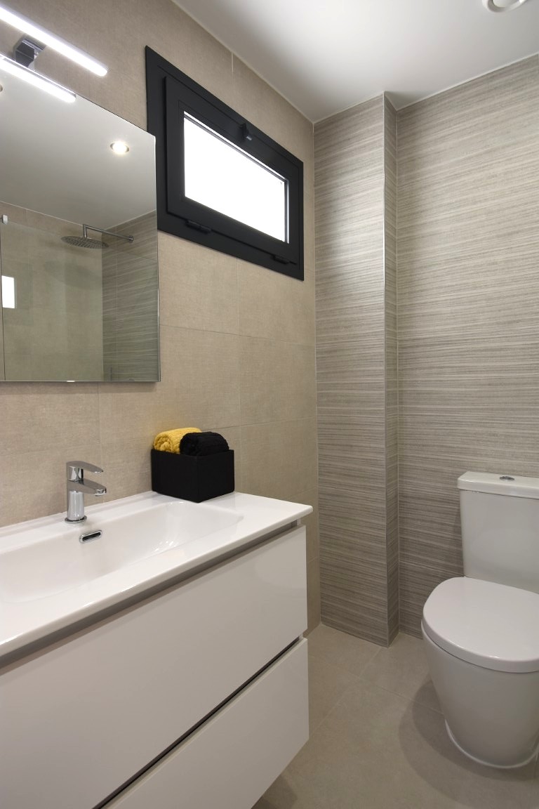 Apartments 2-3 bedrooms in San Miguel de Salinas.