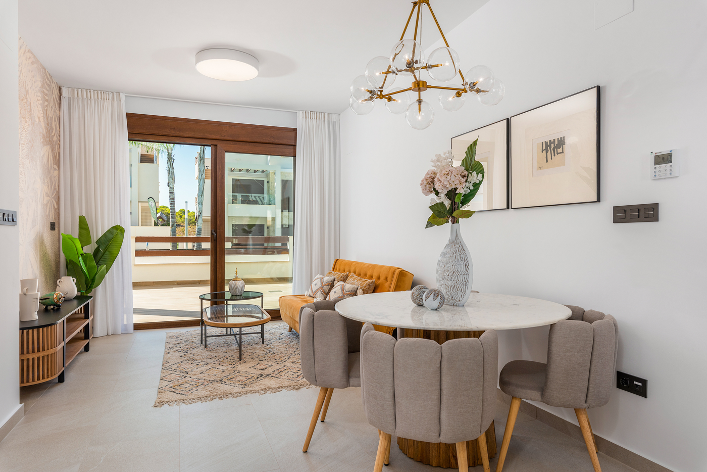 Apartamento planta baja con 2 habitaciones en Los Balcones (Torrevieja)