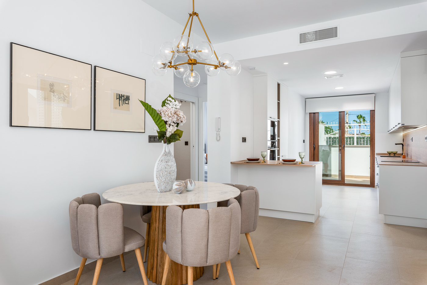 Apartamento planta baja con 2 habitaciones en Los Balcones (Torrevieja)