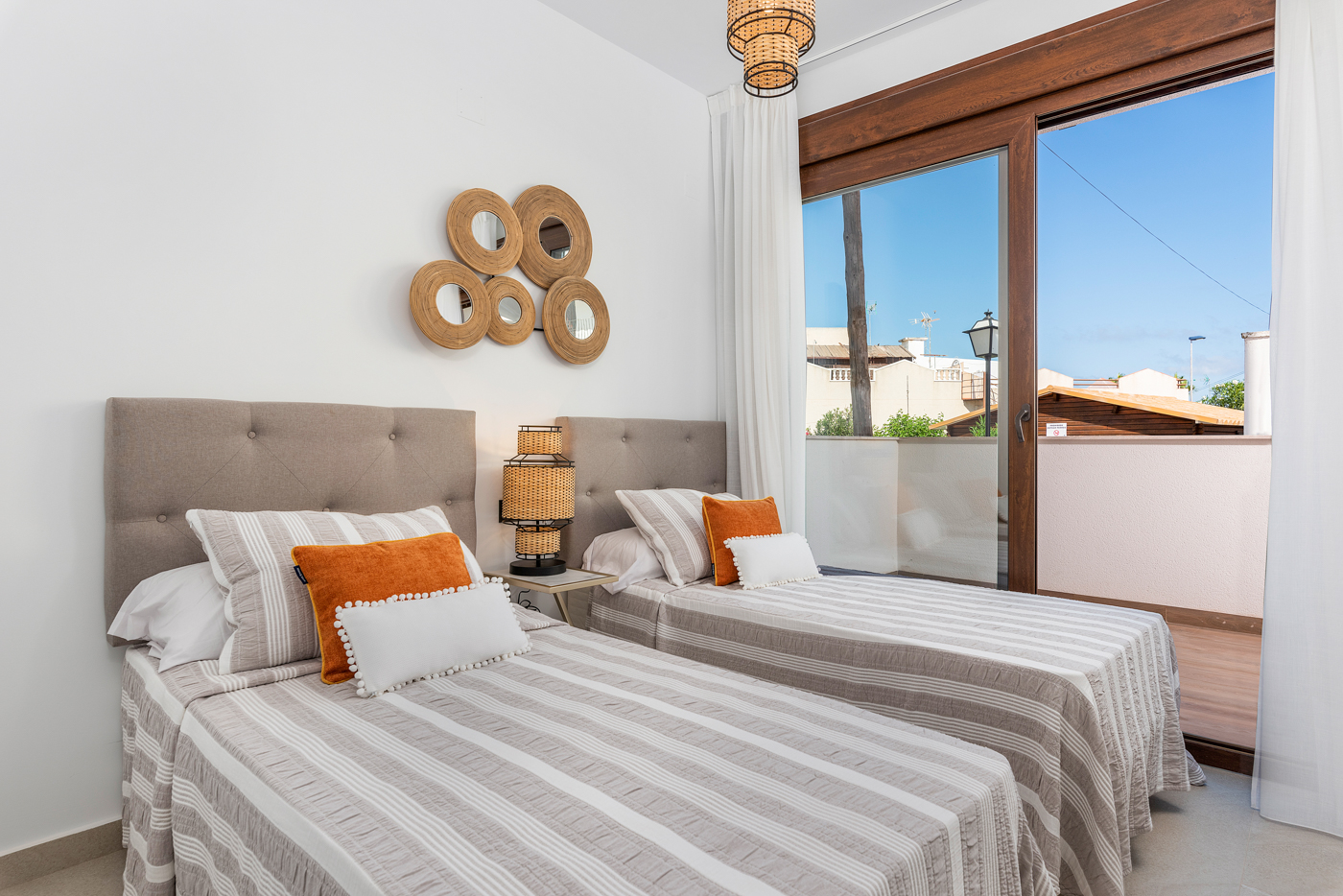 Apartamento planta baja con 2 habitaciones en Los Balcones (Torrevieja)