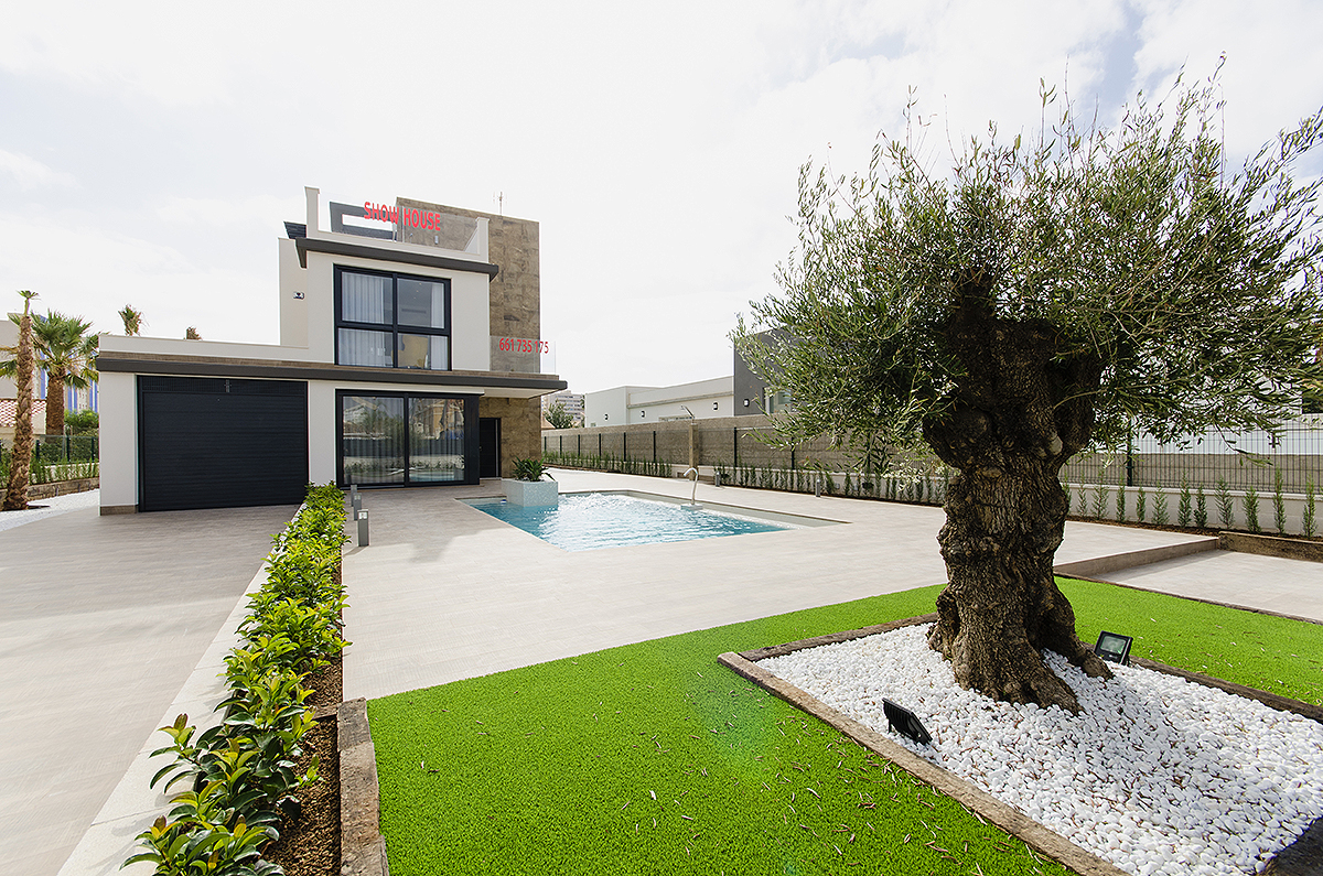 Villa de Lujo con 4 habitaciones y piscina privada en Dehesa de Campoamor (Orihuela Costa)