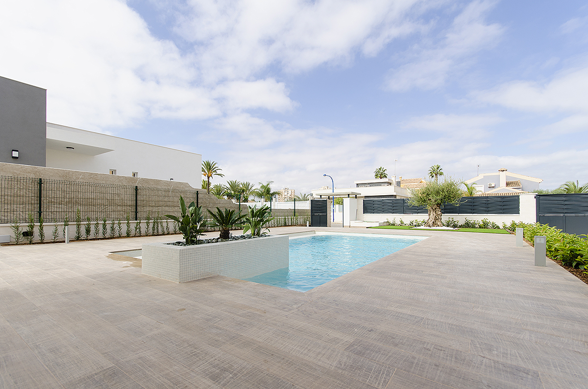 Villa de Lujo con 4 habitaciones y piscina privada en Dehesa de Campoamor (Orihuela Costa)