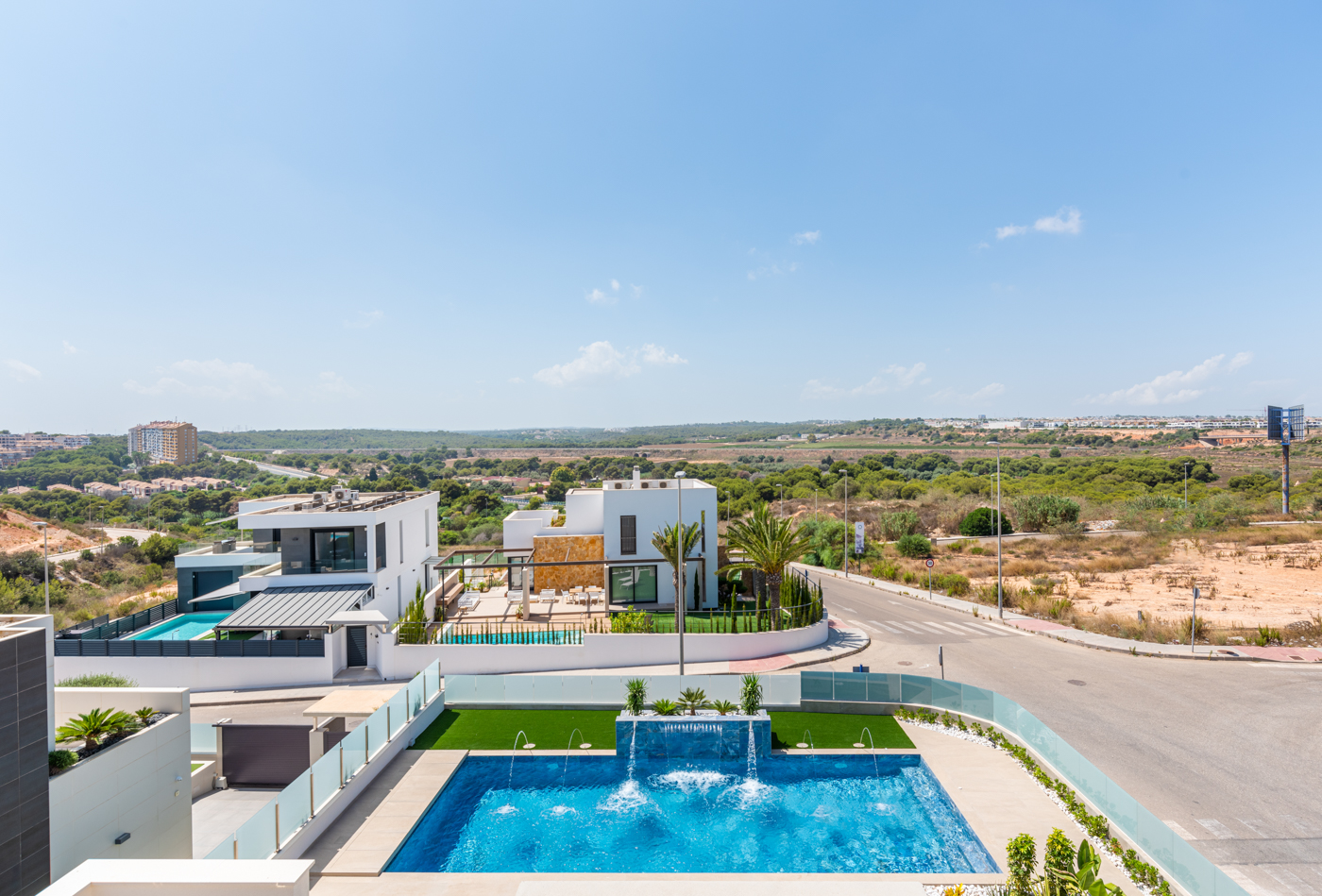 Luxury Villa with 3 bedrooms and private pool in Dehesa de Campoamor (Orihuela Costa)