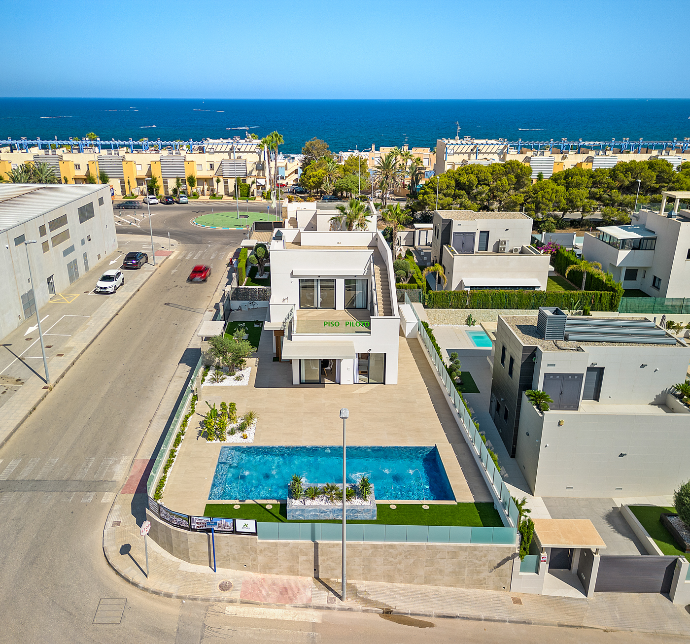 Luxury Villa with 3 bedrooms and private pool in Dehesa de Campoamor (Orihuela Costa)