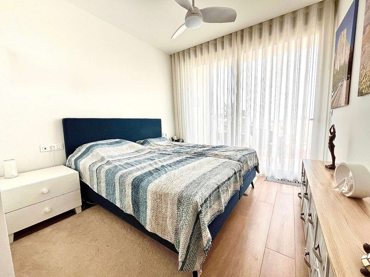 Ático de 2 dormitorios en venta en Villamartin