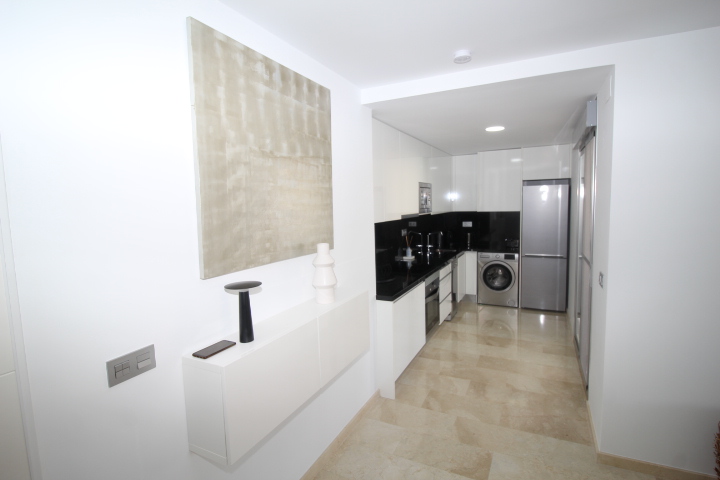 Luxuswohnung in einer Wohnanlage in Villamartin – 2. Etage mit Aufzug