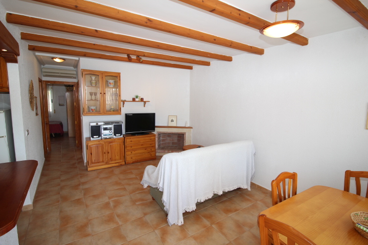 Encantador bungalow adosado de 2 habitaciones y 1 baño, con piscina comunitaria en Montegolf - Villamartin