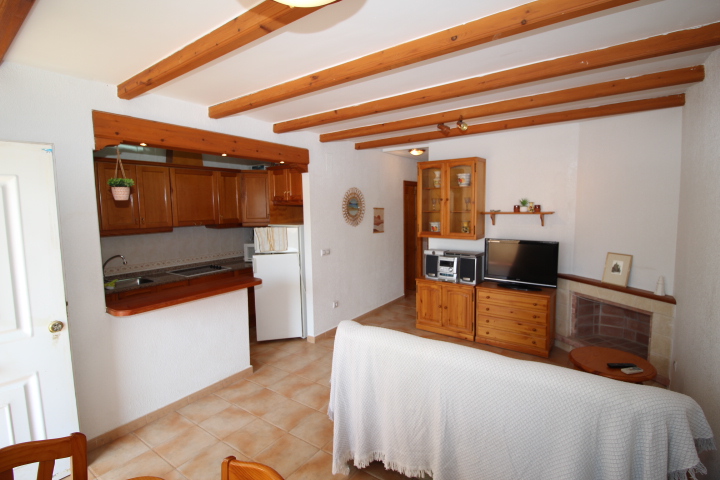 Encantador bungalow adosado de 2 habitaciones y 1 baño, con piscina comunitaria en Montegolf - Villamartin