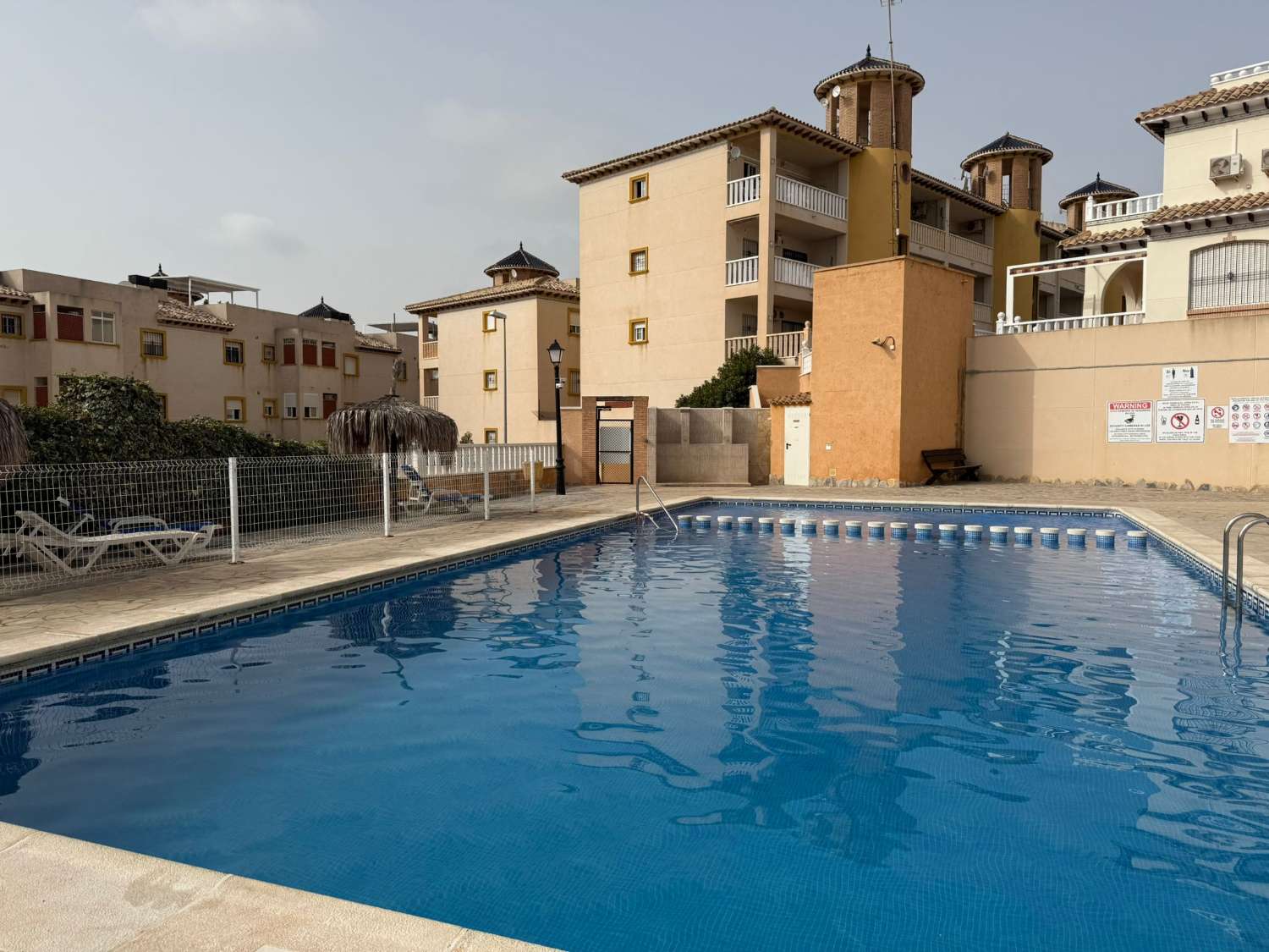 Apartamento bajo En Urb Playa Golf – Los Dolses