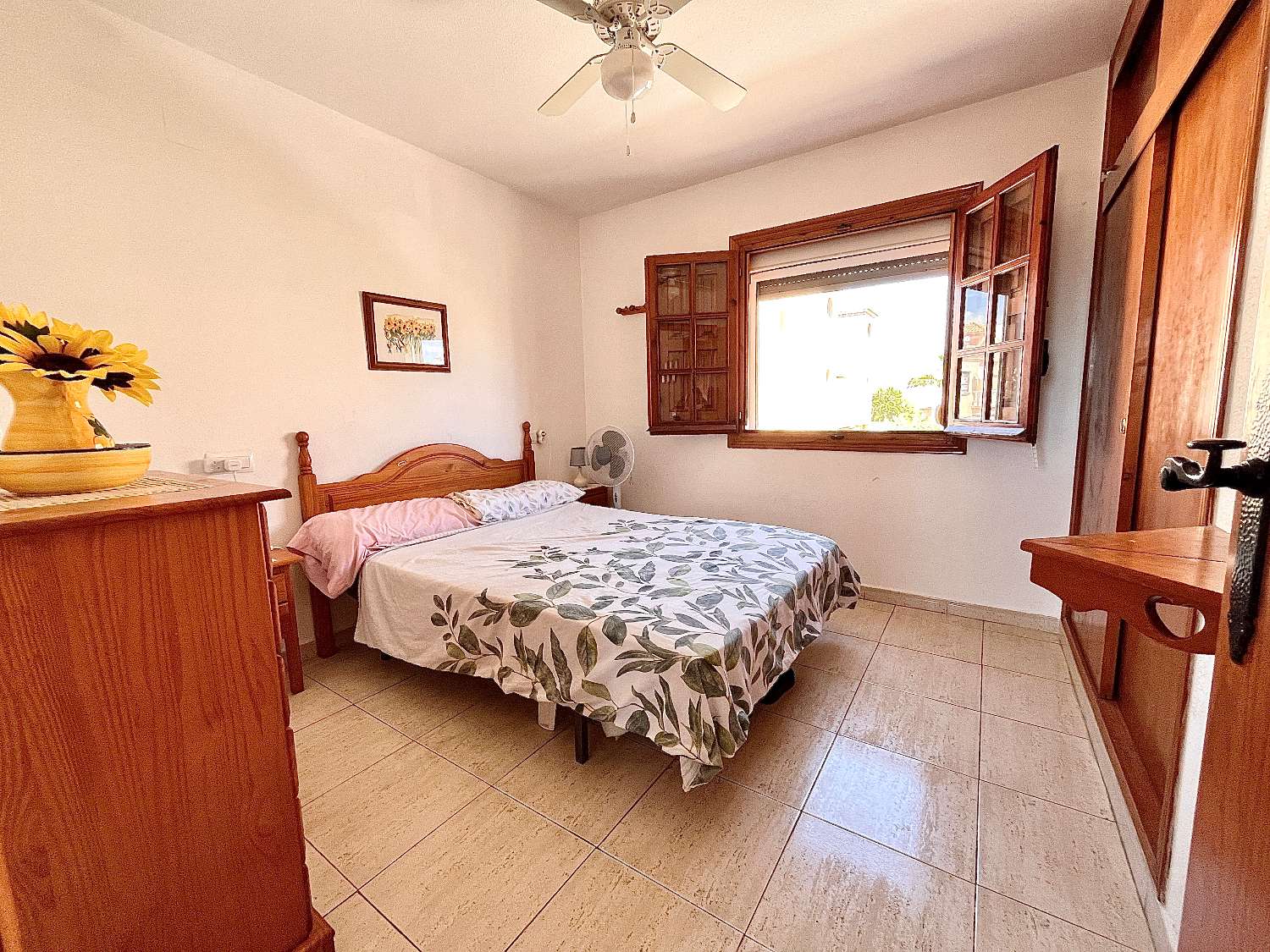 Apartamento de 2 habitaciones en Playa Flamenca