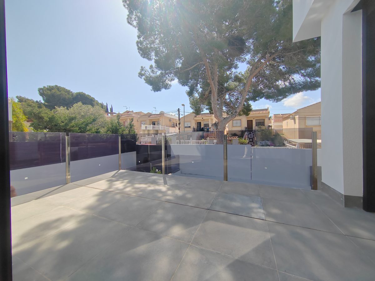 Luxuriöse Villa mit 4 Schlafzimmern in Los Balcones