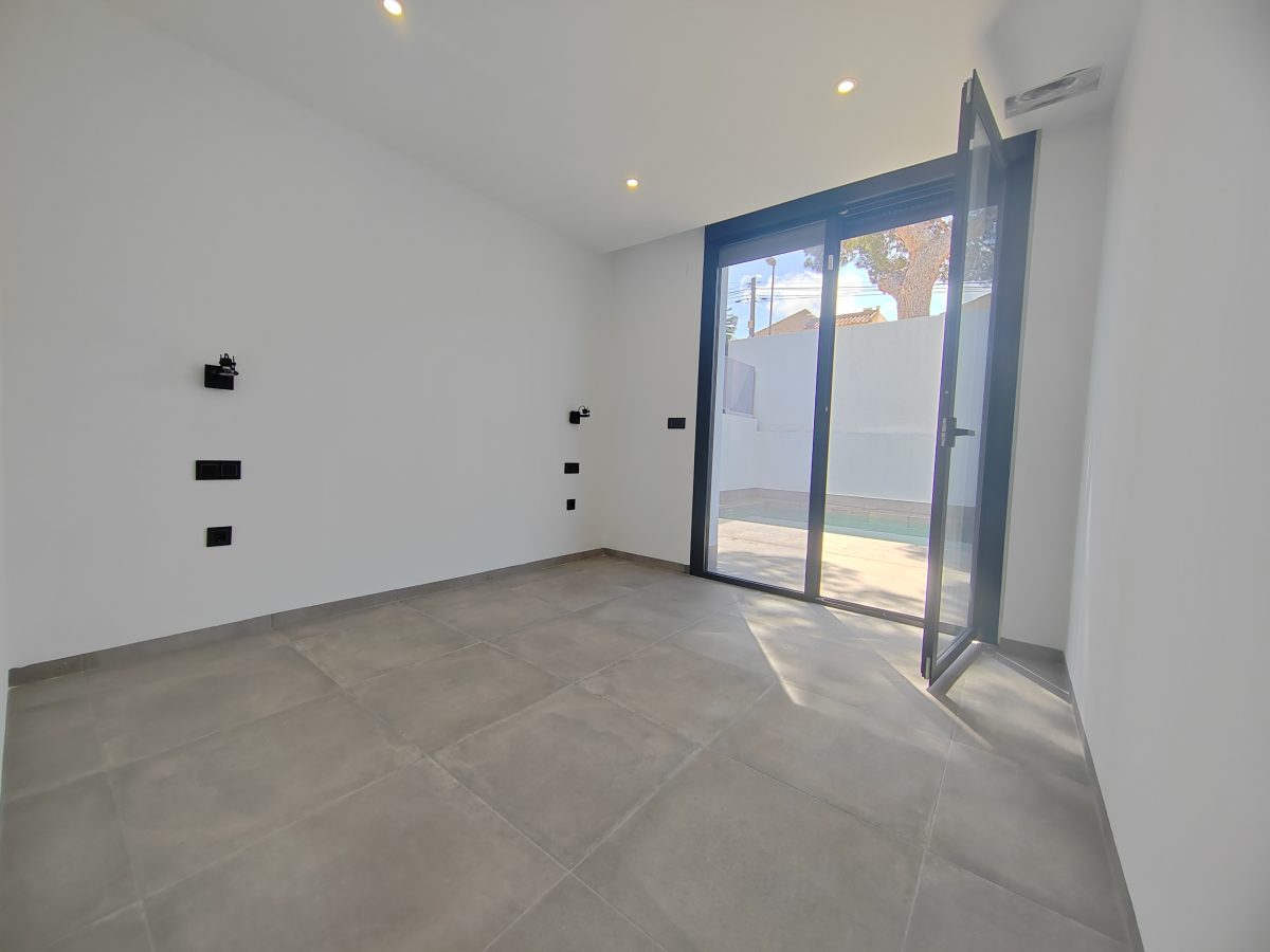 Luxuriöse Villa mit 4 Schlafzimmern in Los Balcones