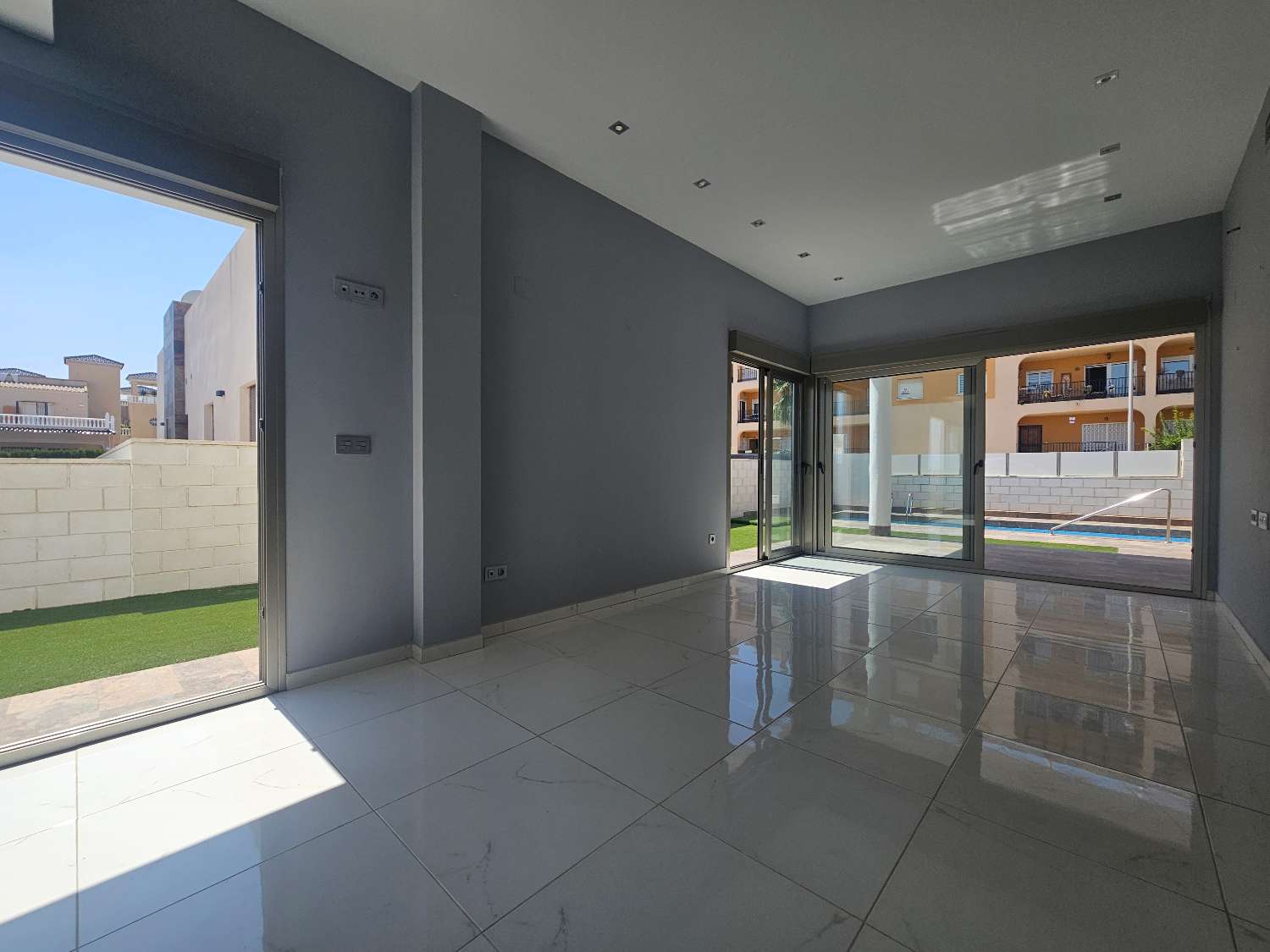 Villa te koop in Villamartín-Las Filipinas (Orihuela)