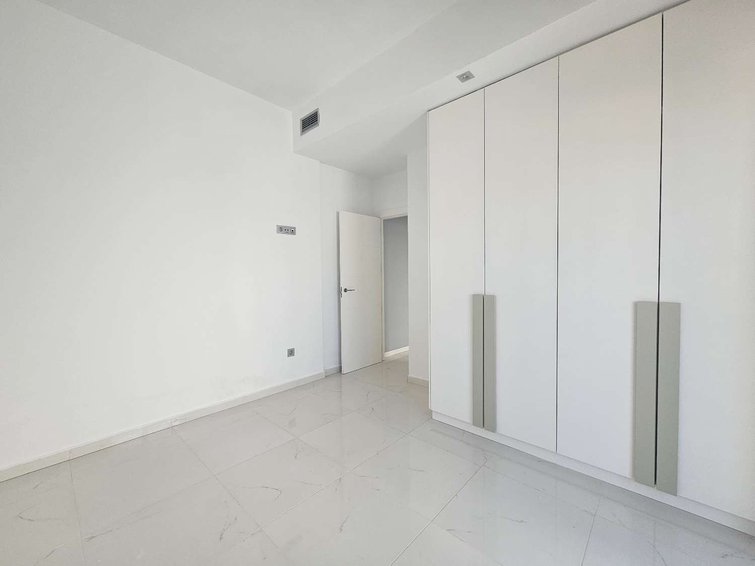 Villa te koop in Villamartín-Las Filipinas (Orihuela)