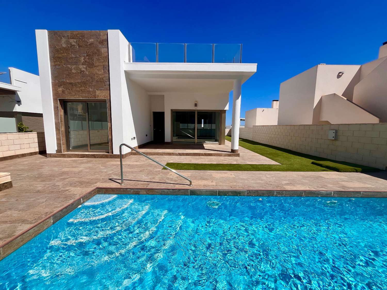 Villa te koop in Villamartín-Las Filipinas (Orihuela)
