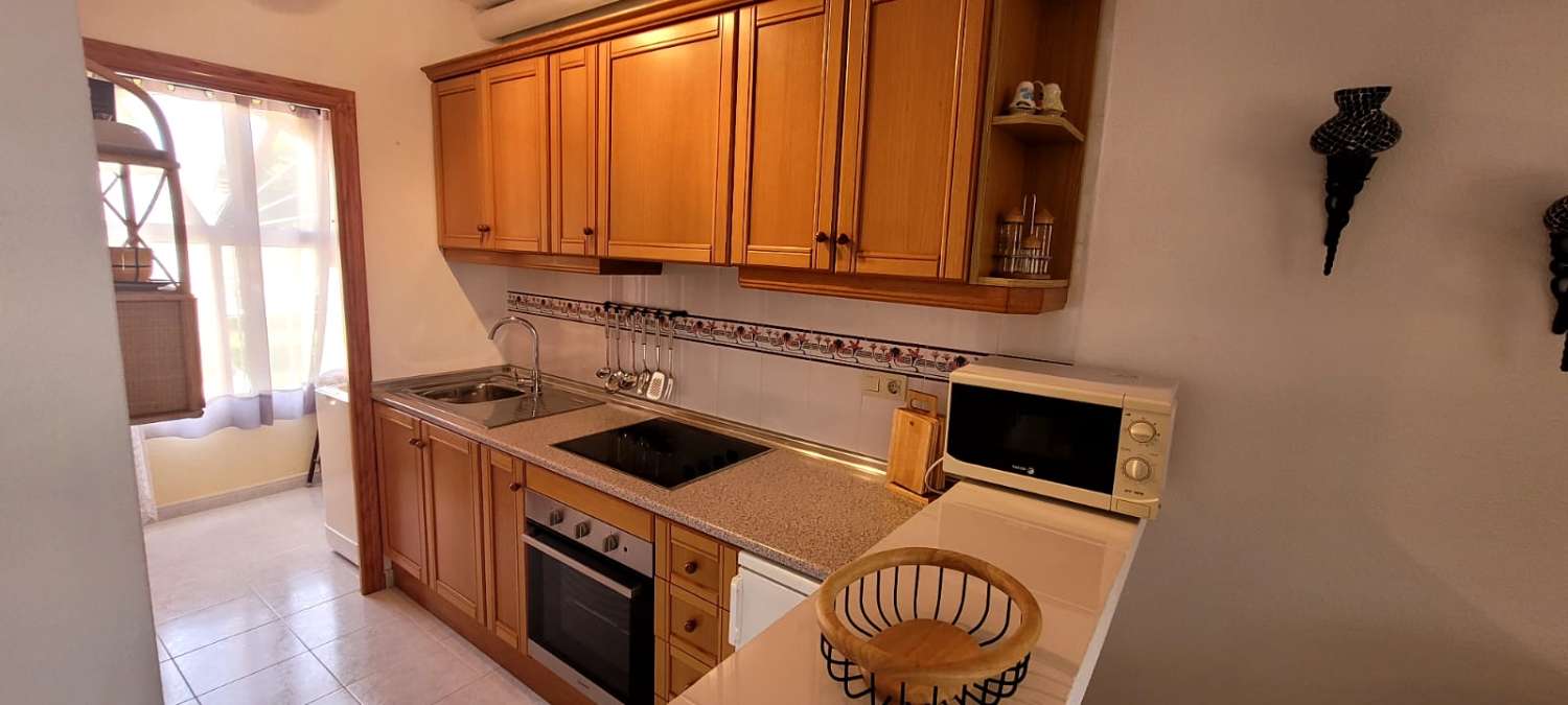 Erdgeschoss mit Gemeinschaftspool, 1 Schlafzimmer