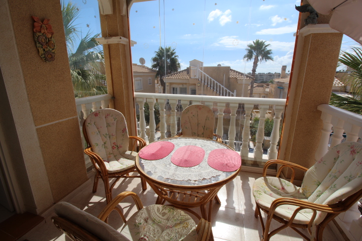 Chalet independiente con 2 apartamentos independientes en Montegolf