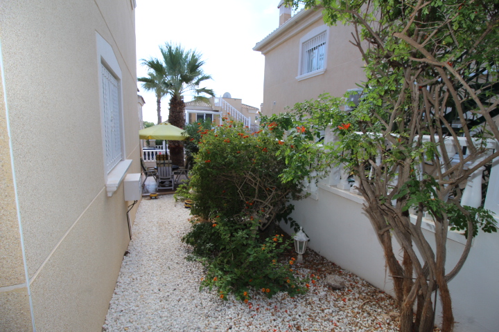 Chalet independiente con 2 apartamentos independientes en Montegolf