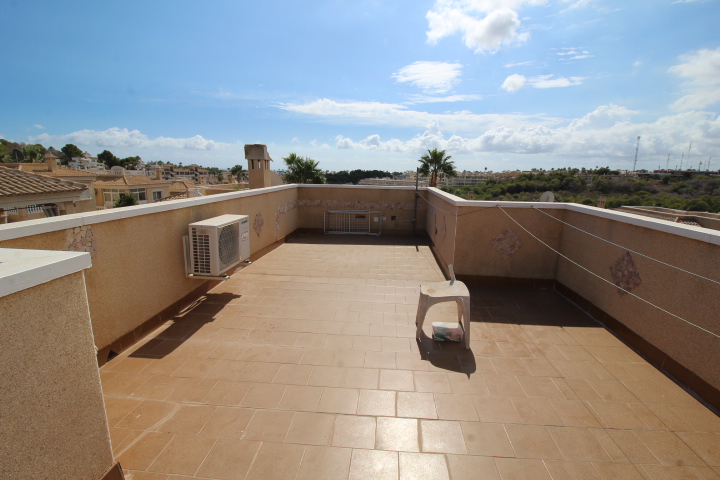 Chalet independiente con 2 apartamentos independientes en Montegolf