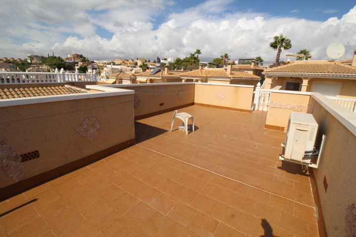 Chalet independiente con 2 apartamentos independientes en Montegolf