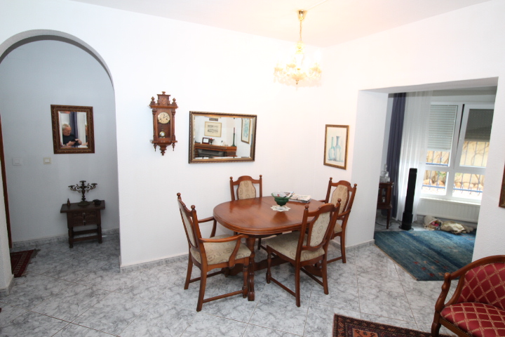 Chalet independiente en Las Filipinas Blue Lagoon con 5 habitaciones y 4 baños, apartamento separado y una piscina