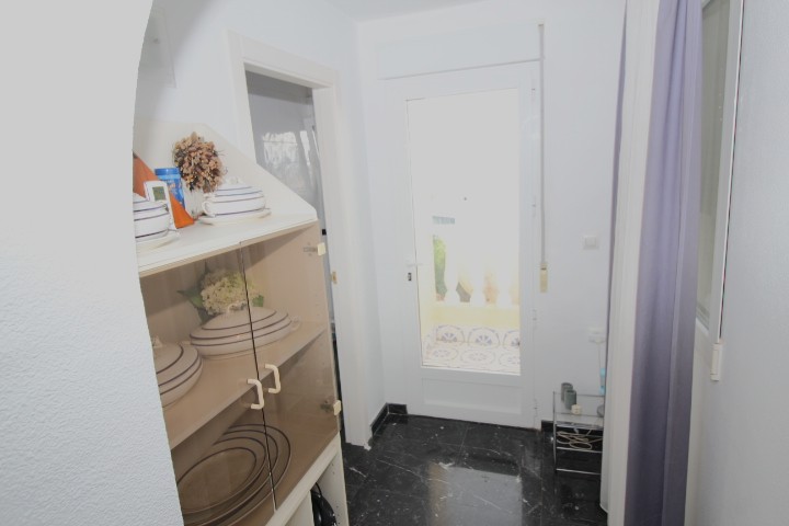 Chalet independiente en Las Filipinas Blue Lagoon con 5 habitaciones y 4 baños, apartamento separado y una piscina