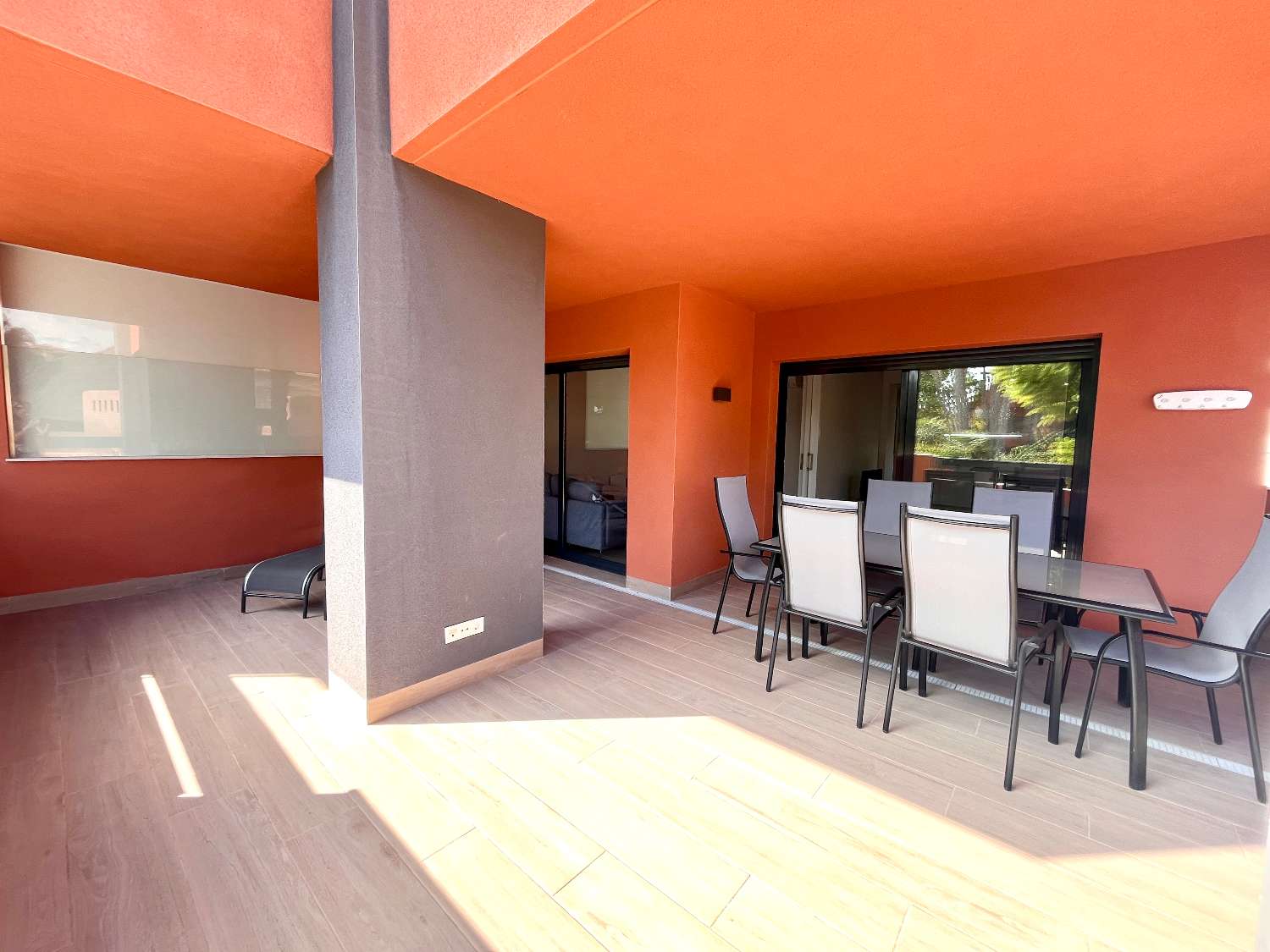 Apartamento de 2 dormitorios en venta en Villamartín
