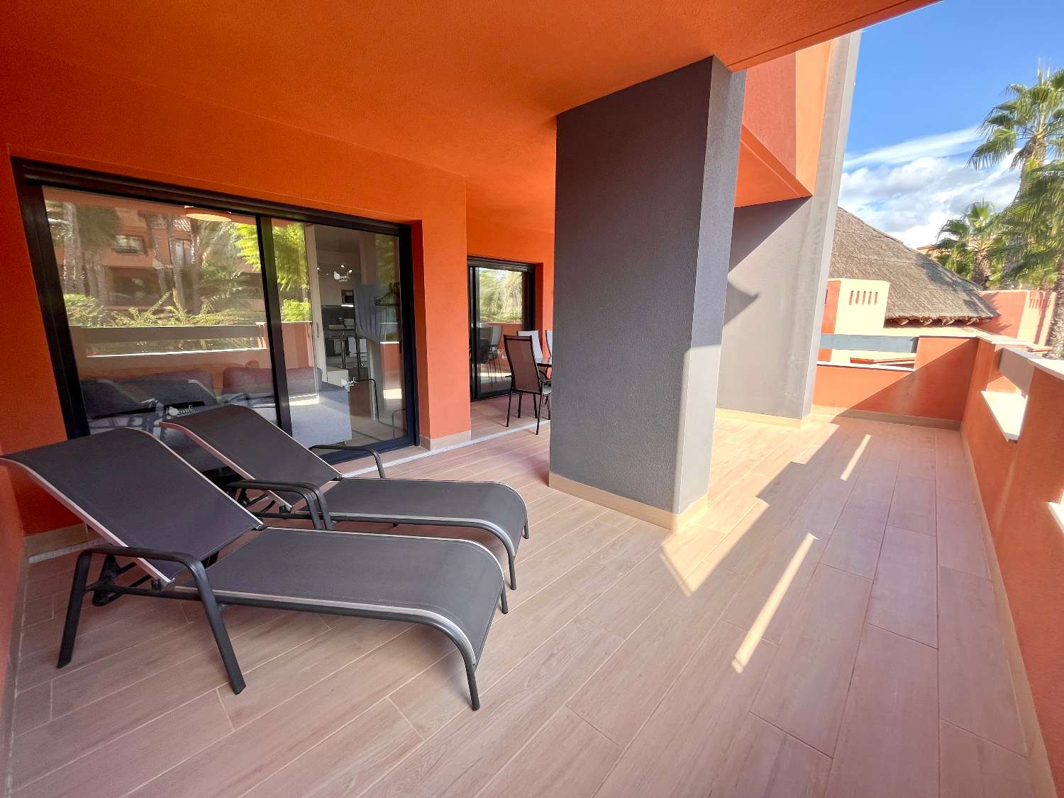 Apartamento de 2 dormitorios en venta en Villamartín