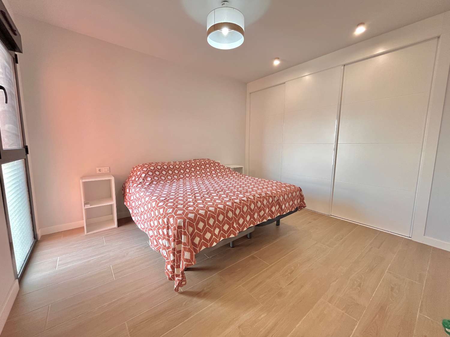 Apartamento de 2 dormitorios en venta en Villamartín