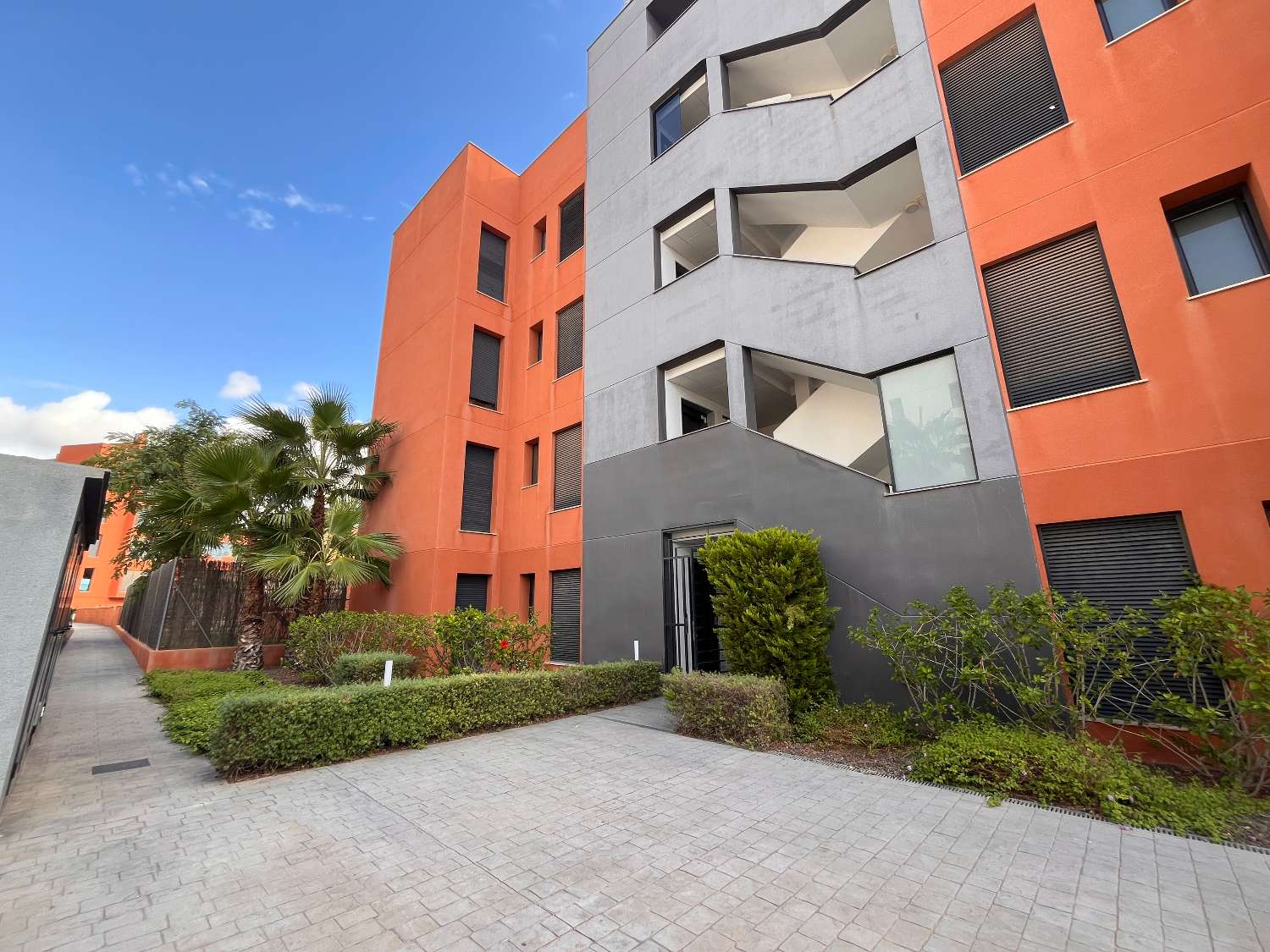 Apartamento de 2 dormitorios en venta en Villamartín