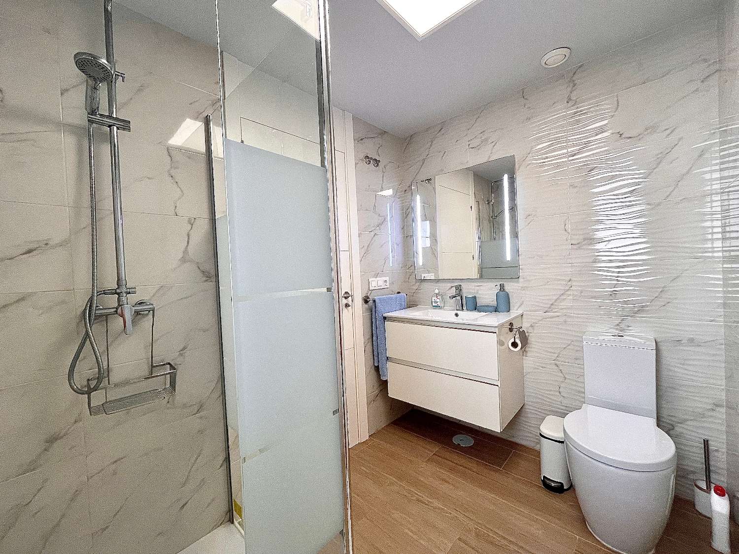 Apartamento de 2 dormitorios en venta en Villamartín