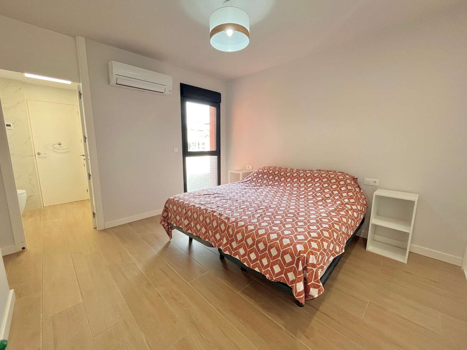 Apartamento de 2 dormitorios en venta en Villamartín