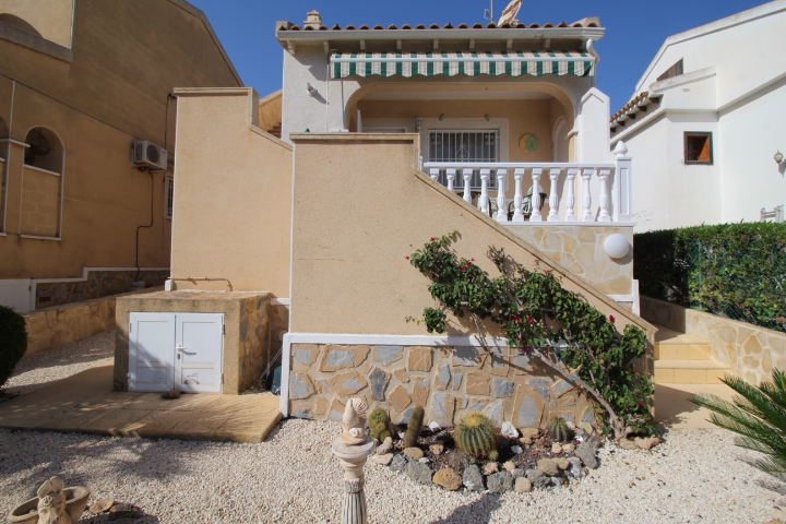 Villa til salg i San Miguel de Salinas
