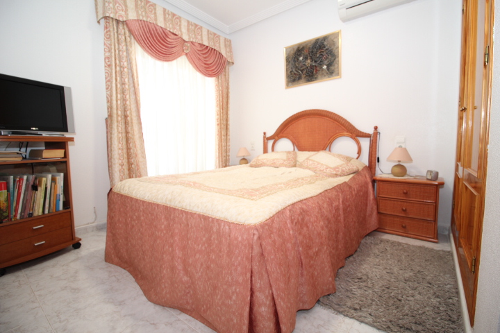 Villa til salg i San Miguel de Salinas
