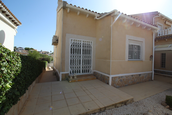 Villa til salg i San Miguel de Salinas