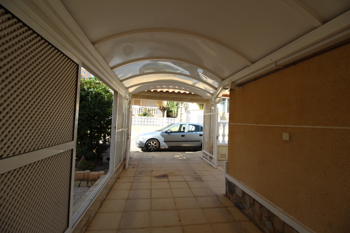Villa til salg i San Miguel de Salinas