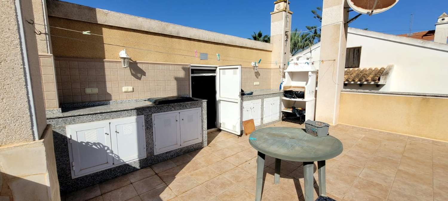 Villa til salg i San Miguel de Salinas