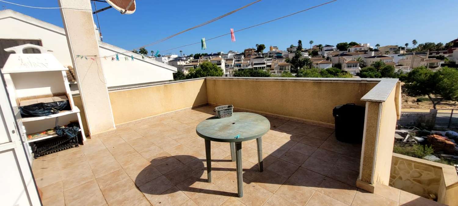 Villa til salg i San Miguel de Salinas
