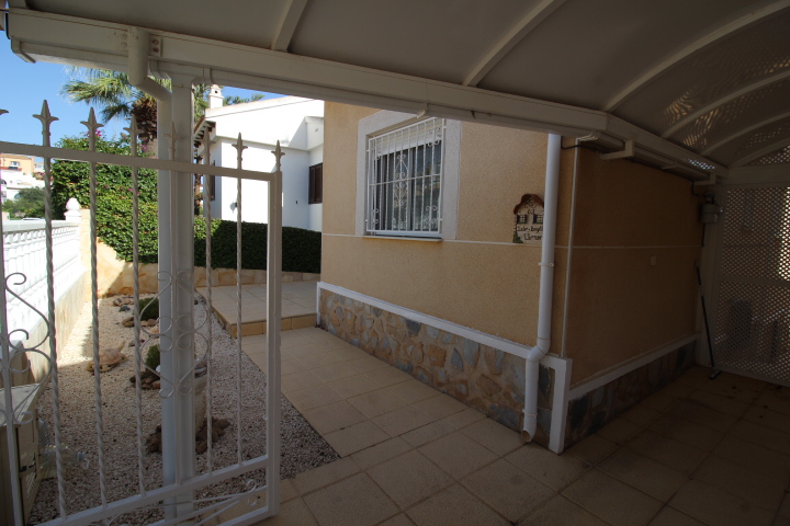 Villa til salg i San Miguel de Salinas