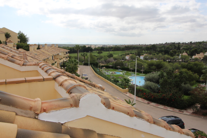 Fantástico Dúplex en excelente estado, ubicado en privilegiada zona de Campoamor Golf.