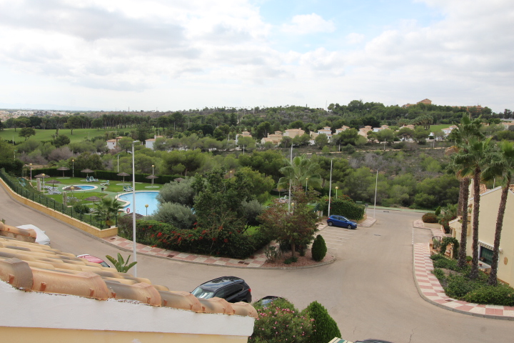 Fantástico Dúplex en excelente estado, ubicado en privilegiada zona de Campoamor Golf.