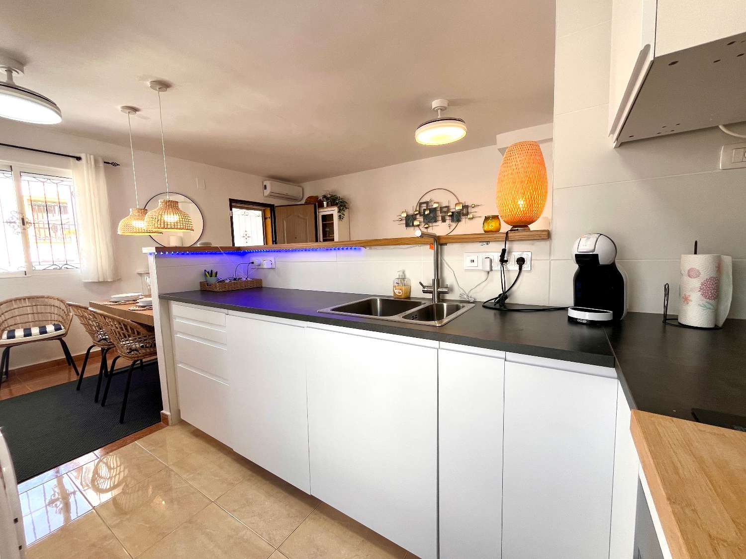 Casa adosada de 3 dormitorios en venta en Bigastro