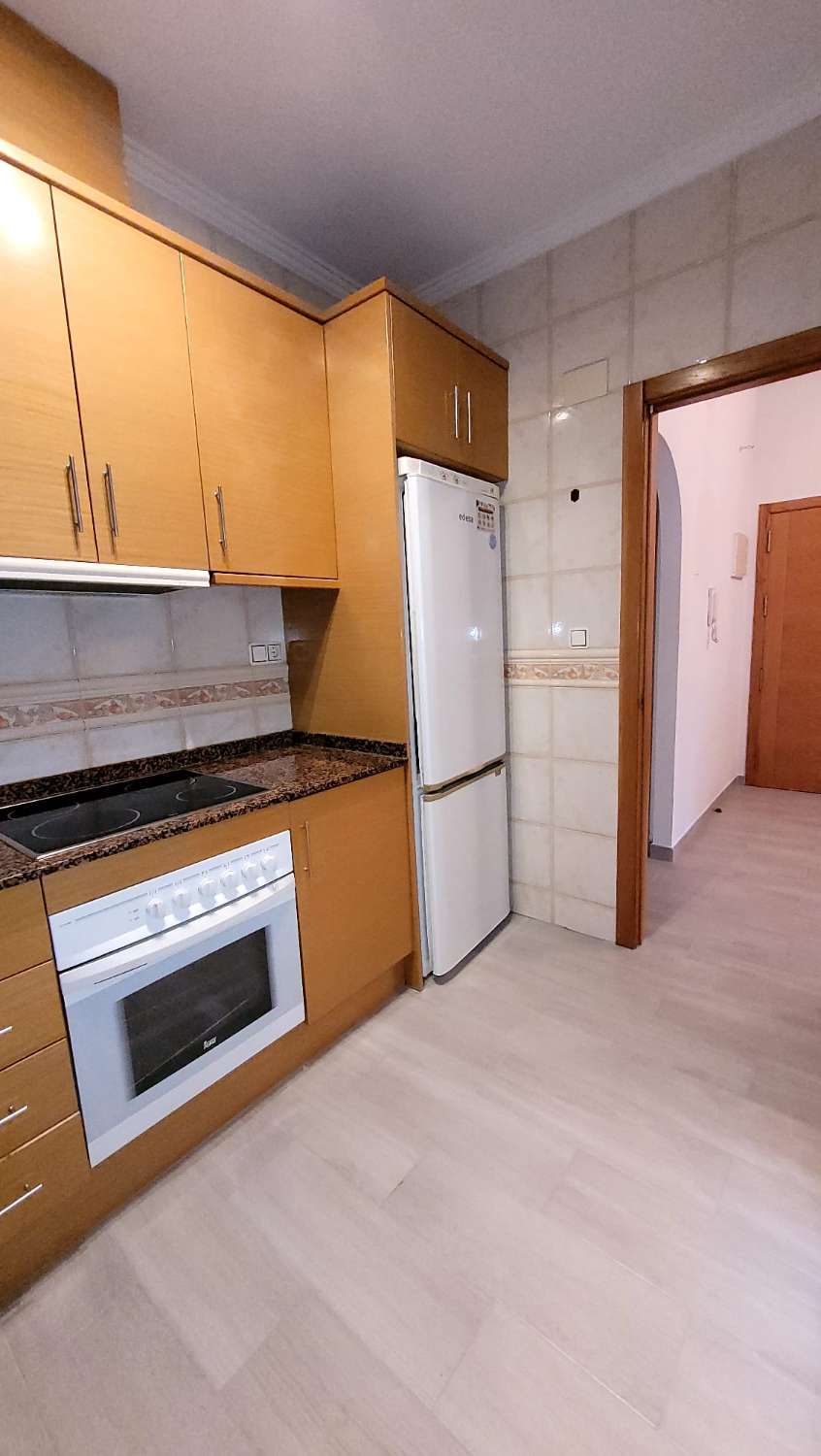 Appartement te huur in Jacarilla