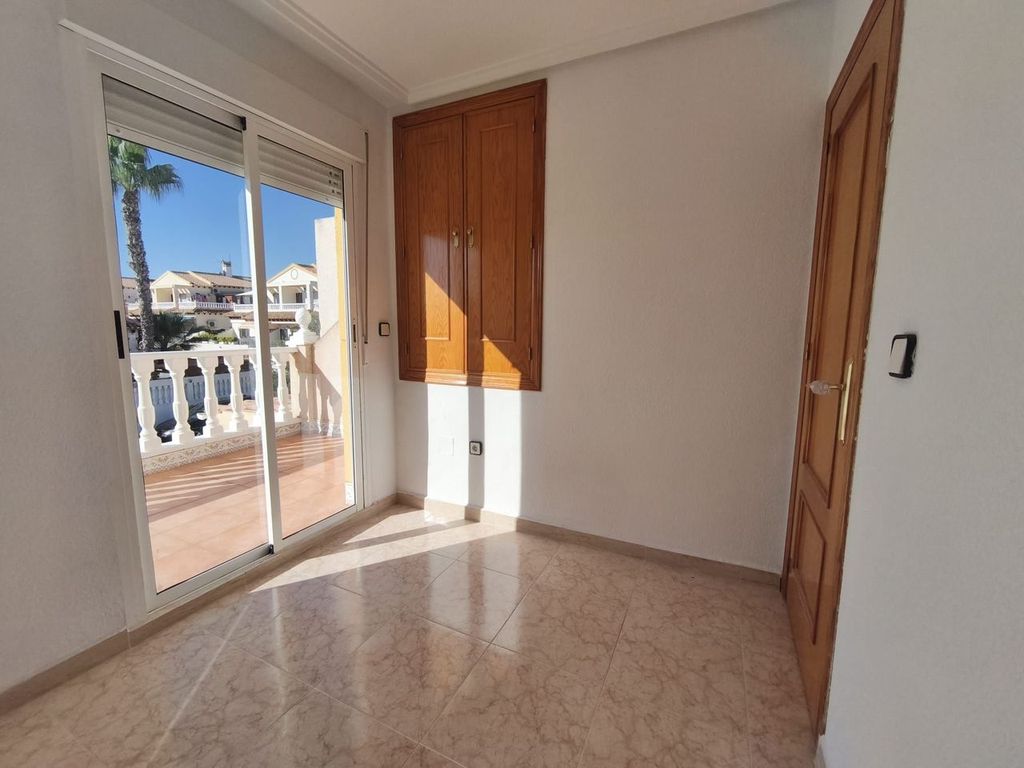 Precioso bungalow ubicado en Orihuela Costa - Punta Prima