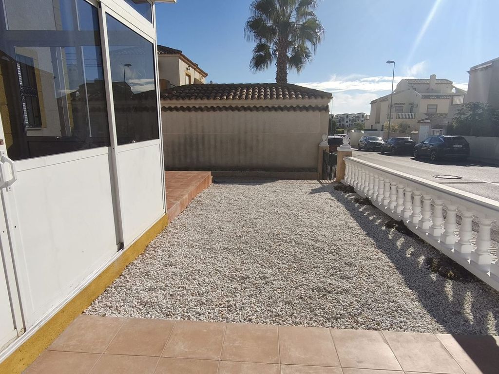 Precioso bungalow ubicado en Orihuela Costa - Punta Prima