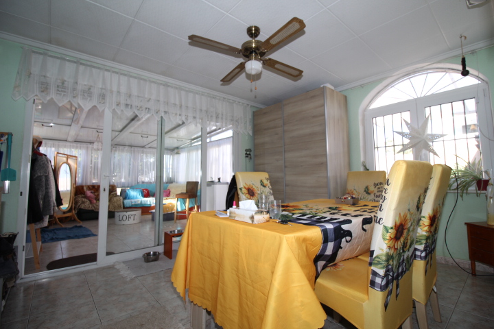 Chalet in vendita a Mil Palmeras (Pilar de la Horadada)