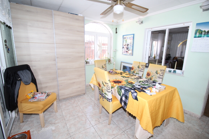 Chalet in vendita a Mil Palmeras (Pilar de la Horadada)