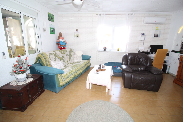 Chalet in vendita a Mil Palmeras (Pilar de la Horadada)