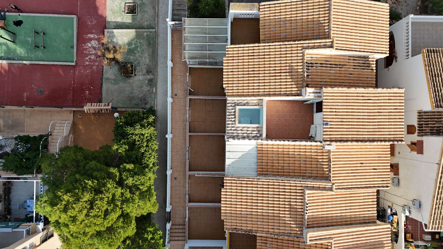 Dúplex de 2 dormitorios en venta en La Mata, distancia a pie de la playa.